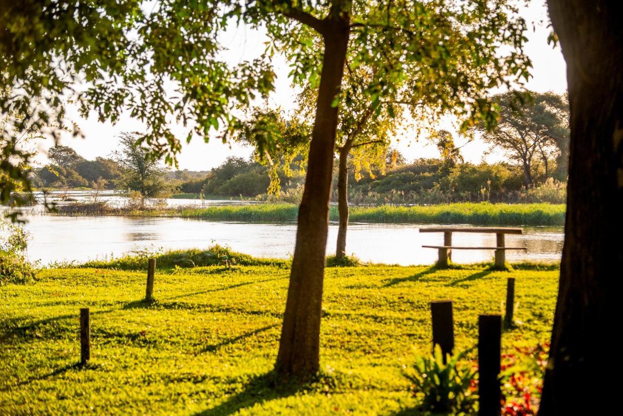 Zambezi Mubala Campsite Katima Mulilo Exterior foto